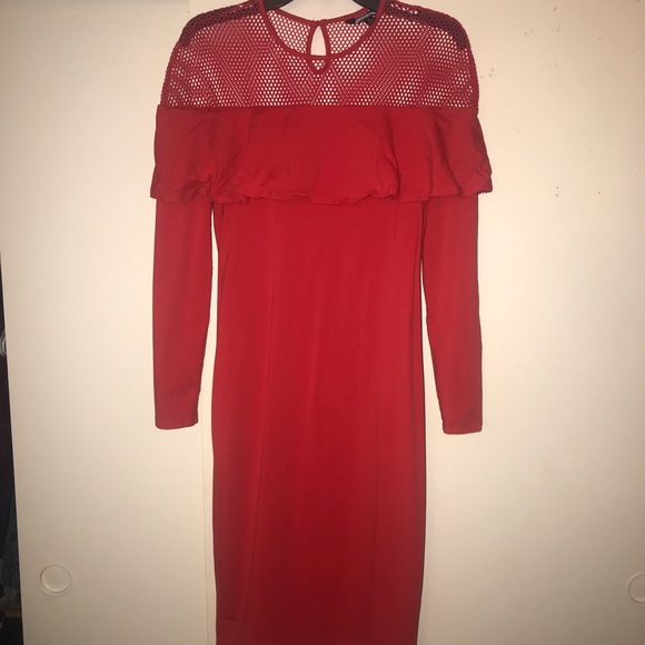 Gorgeous red dress - Picture 2 of 4